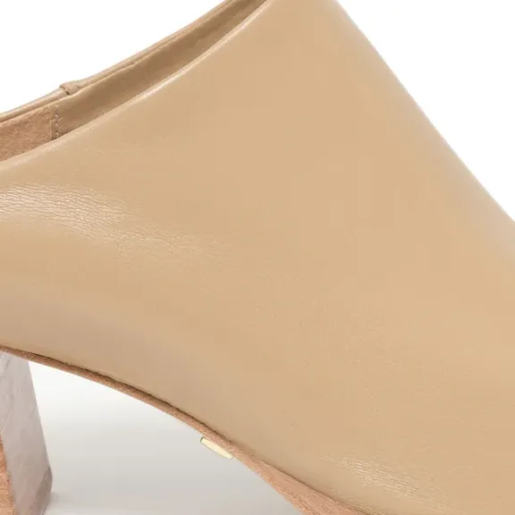 Creamy Camel
